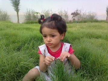 نجاة .. قصة طفلة ولدت من رحم المعاناة نجاة .. قصة طفلة ولدت من رحم المعاناة