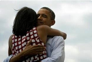 أوباما يبدأ ولايته الثانية بمشهد رومانسي مع ميشيل أوباما يبدأ ولايته الثانية بمشهد رومانسي مع ميشيل